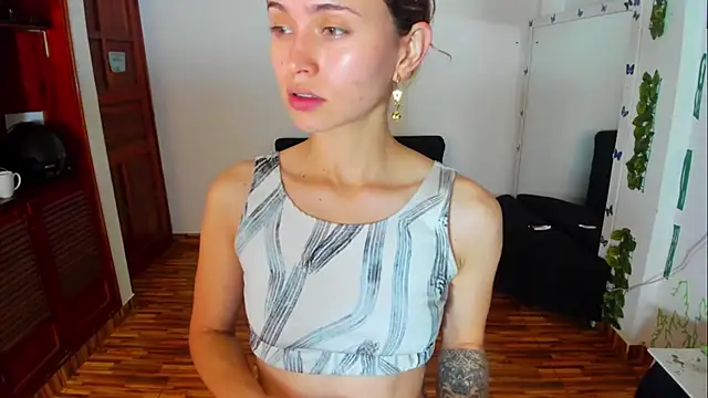 Snapshot of fulfill_fantasies1 chatting on September 19, 2025, 12:42 pm fulfill fantasies1 online show from September 19, 2025, 12:42 pm