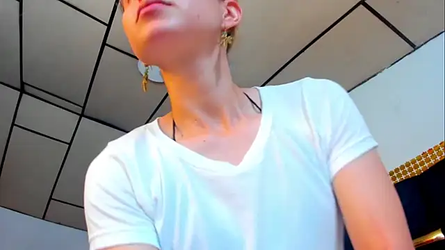 Snapshot of fulfill_fantasies1 chatting on October 10, 2025, 12:50 pm fulfill fantasies1 online show from October 10, 2025, 12:50 pm