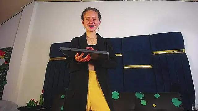 Snapshot of fulfill_fantasies1 chatting on March 16, 2025, 8:10 am fulfill fantasies1 online show from March 16, 2025, 8:10 am