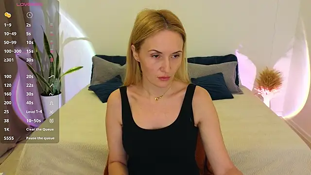 Snapshot of AlisssaRose chatting on January 15, 2026, 8:34 pm AlisssaRose online show from January 15, 2026, 8:34 pm