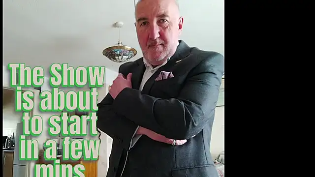 Adamdaddybear online show from October 19, 2025, 8:28 am