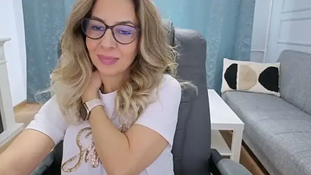 SukyGirl online show from March 20, 2026, 8:37 am