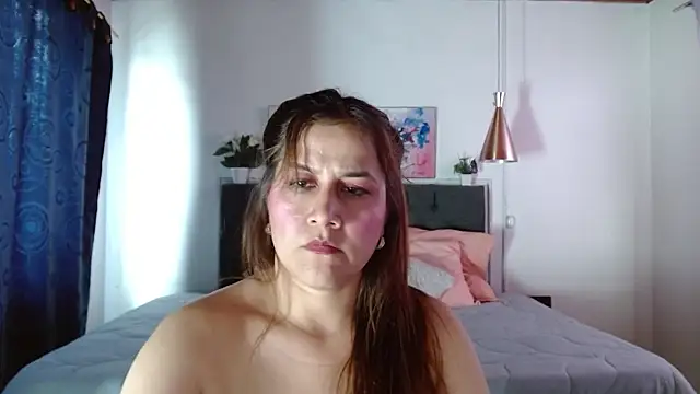 Snapshot of Amelidijon_ chatting on December 5, 2024, 4:28 pm Amelidijon online show from December 5, 2024, 4:28 pm