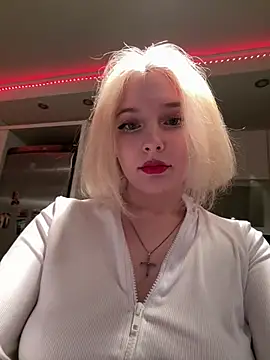 XMelissaX online show from April 17, 2026, 11:18 pm