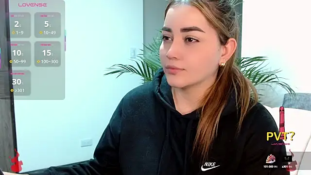 Snapshot of Lucia_star__ chatting on October 19, 2025, 11:51 pm Lucia star online show from October 19, 2025, 11:51 pm