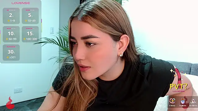 Snapshot of Lucia_star__ chatting on October 17, 2025, 9:16 pm Lucia star online show from October 17, 2025, 9:16 pm