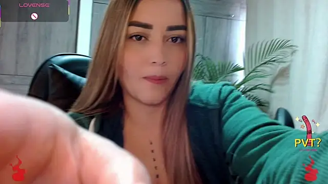 Snapshot of Lucia_star__ chatting on February 9, 2026, 6:06 pm Lucia star online show from February 9, 2026, 6:06 pm