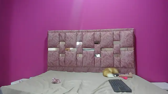 Snapshot of MAVIE_IVANOVA chatting on February 10, 2026, 12:15 pm MAVIE IVANOVA online show from February 10, 2026, 12:15 pm