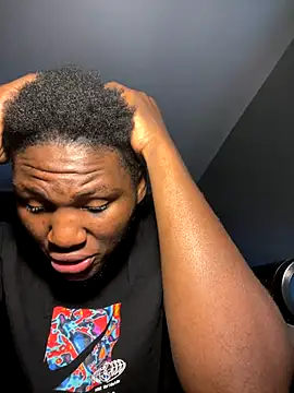 Festivitiesking1 online show from December 4, 2025, 1:10 pm