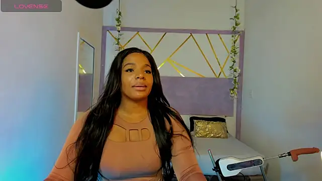 Snapshot of IvyBliss8 chatting on November 24, 2025, 10:37 am IvyBliss8 online show from November 24, 2025, 10:37 am