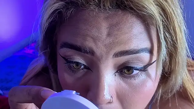 Snapshot of Agatha_humidity chatting on January 10, 2026, 11:05 am Agatha humidity online show from January 10, 2026, 11:05 am