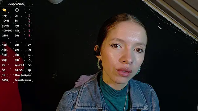 sweetdam12 online show from September 26, 2025, 7:32 pm