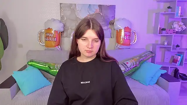 BonneyLove online show from October 3, 2025, 10:11 pm