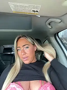 sunshinekisses online show from April 29, 2026, 4:55 pm