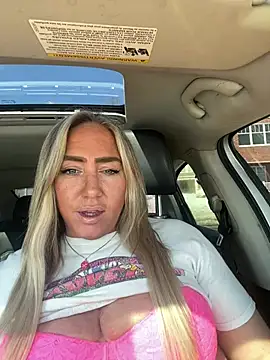 sunshinekisses online show from April 7, 2026, 4:31 pm