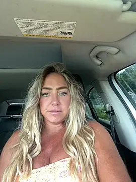 sunshinekisses online show from August 7, 2026, 6:14 pm