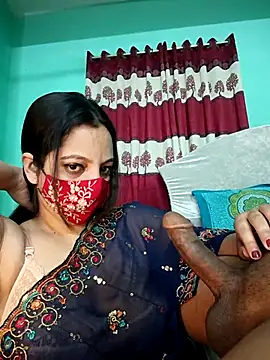 Taniya07 online show from April 5, 2026, 5:52 pm