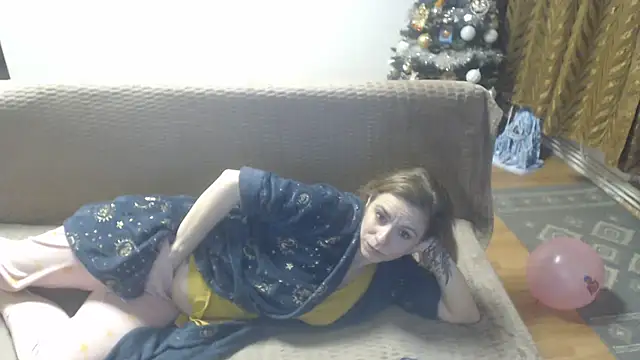 Snapshot of AngelAndDevil92 chatting on December 15, 2024, 3:09 pm AngelAndDevil92 online show from December 15, 2024, 3:09 pm