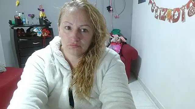 Snapshot of emperabigbootybigass chatting on February 28, 2025, 6:41 pm emperabigbootybigass online show from February 28, 2025, 6:41 pm