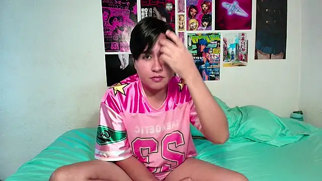 Snapshot of shinji-18 chatting on September 29, 2025, 10:48 pm shinji-18 online show from September 29, 2025, 10:48 pm