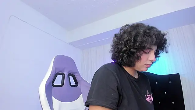 Snapshot of miku_katsuragi chatting on February 27, 2026, 2:23 am miku katsuragi online show from February 27, 2026, 2:23 am