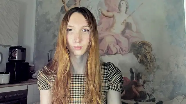 LisaIcon online show from April 13, 2026, 6:56 pm