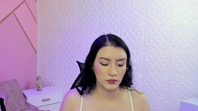 Violetaa diazz online show from November 8, 2025, 9:18 pm