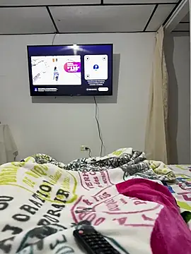 ANYLU19 online show from January 17, 2026, 3:21 am