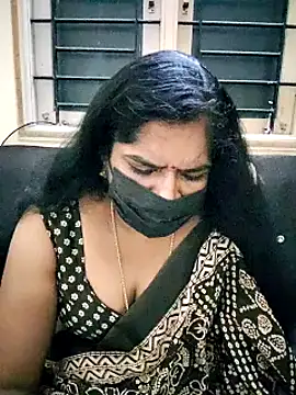 Snapshot of rani_deepa chatting on March 18, 2025, 11:33 am rani deepa online show from March 18, 2025, 11:33 am