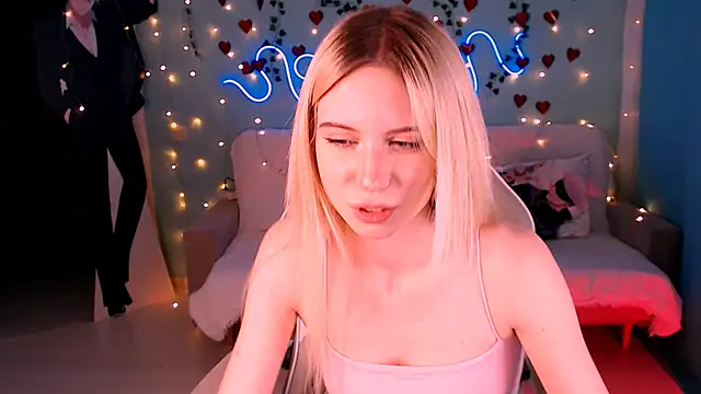 Sweet Richal online show from March 17, 2025, 1:14 am