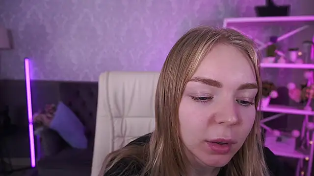 Snapshot of EmilySunshineS chatting on September 24, 2025, 5:58 am EmilySunshineS online show from September 24, 2025, 5:58 am