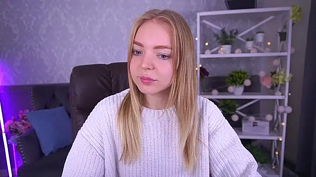 Snapshot of EmilySunshineS chatting on September 30, 2025, 6:30 am EmilySunshineS online show from September 30, 2025, 6:30 am