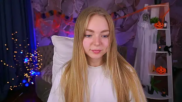 Snapshot of EmilySunshineS chatting on November 1, 2025, 2:22 pm EmilySunshineS online show from November 1, 2025, 2:22 pm