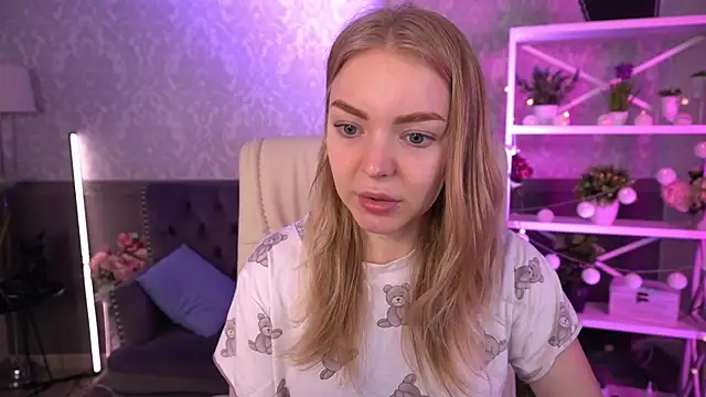 Snapshot of EmilySunshineS chatting on September 18, 2025, 6:27 am EmilySunshineS online show from September 18, 2025, 6:27 am