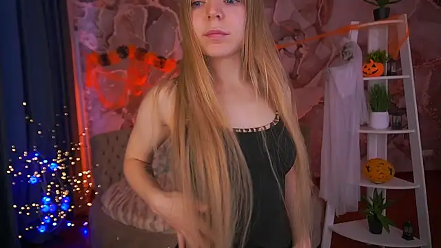 Snapshot of EmilySunshineS chatting on October 29, 2025, 7:18 am EmilySunshineS online show from October 29, 2025, 7:18 am