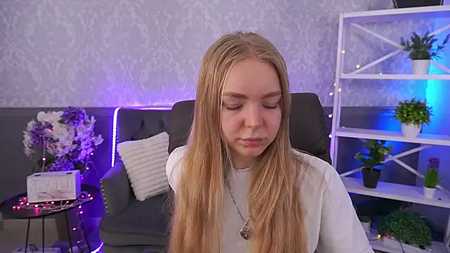 Snapshot of EmilySunshineS chatting on November 21, 2025, 8:02 am EmilySunshineS online show from November 21, 2025, 8:02 am