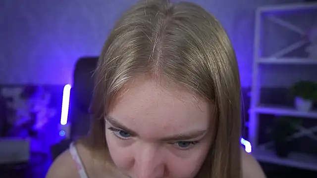 Snapshot of EmilySunshineS chatting on November 9, 2025, 7:23 am EmilySunshineS online show from November 9, 2025, 7:23 am