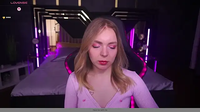 Snapshot of EmilySunshineS chatting on March 21, 2025, 2:18 am EmilySunshineS online show from March 21, 2025, 2:18 am