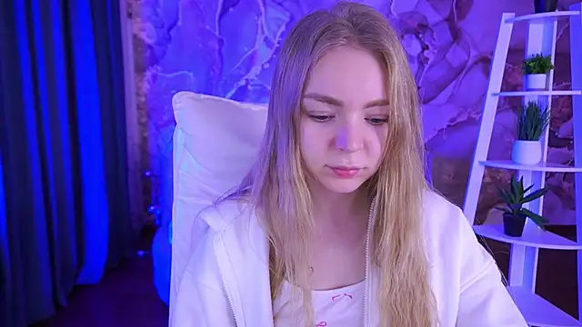 Snapshot of EmilySunshineS chatting on November 10, 2025, 7:13 am EmilySunshineS online show from November 10, 2025, 7:13 am