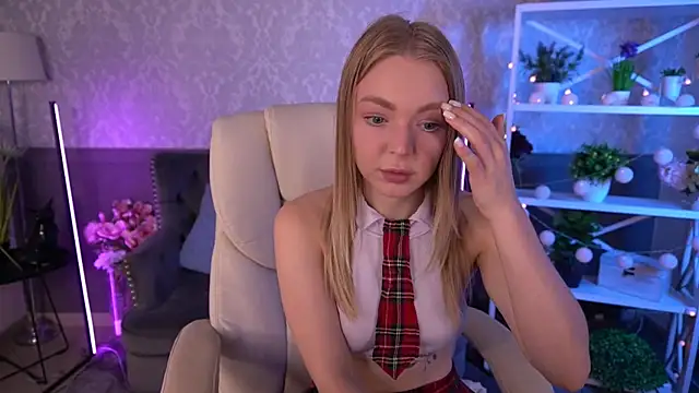 Snapshot of EmilySunshineS chatting on September 10, 2025, 6:56 am EmilySunshineS online show from September 10, 2025, 6:56 am