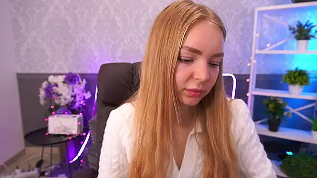 Snapshot of EmilySunshineS chatting on November 30, 2025, 6:47 am EmilySunshineS online show from November 30, 2025, 6:47 am