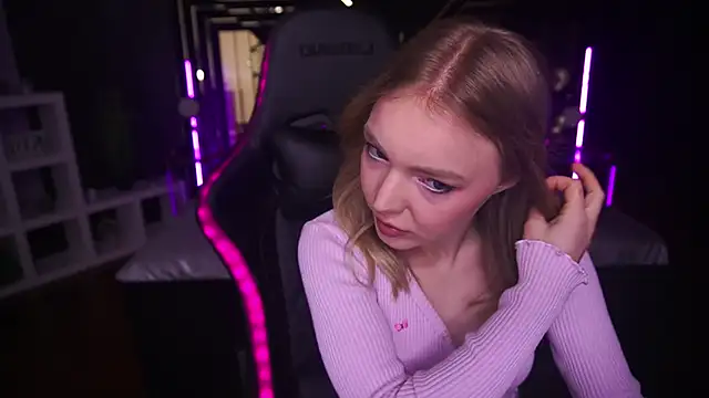 Snapshot of EmilySunshineS chatting on March 20, 2025, 9:46 pm EmilySunshineS online show from March 20, 2025, 9:46 pm