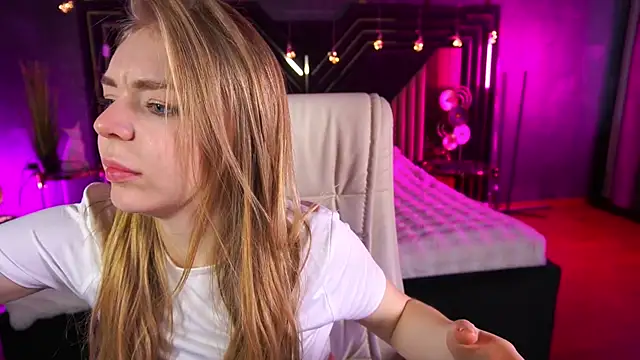 EmilySunshineS online show from February 6, 2026, 7:15 am