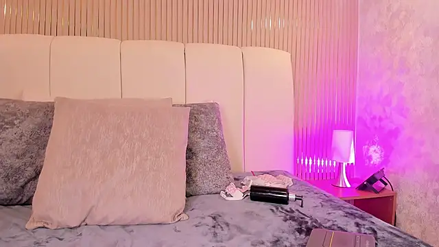 marie miller  online show from April 1, 2026, 1:41 pm