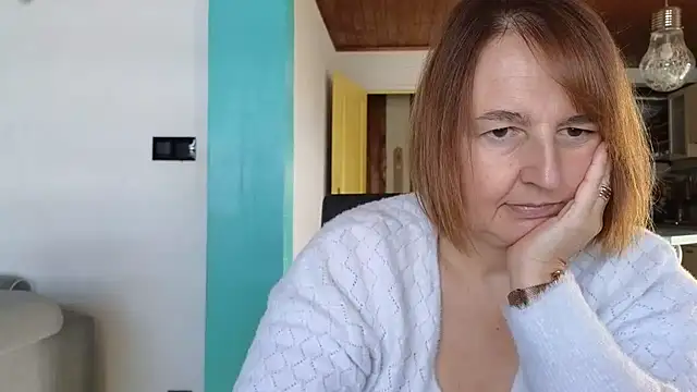 Snapshot of Sandcoq chatting on December 1, 2025, 12:50 pm Sandcoq online show from December 1, 2025, 12:50 pm