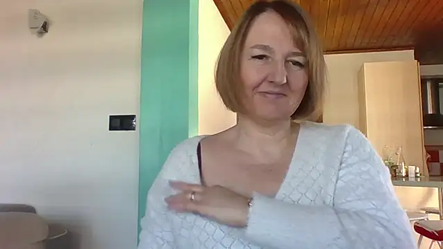 Sandcoq online show from March 18, 2026, 10:07 am