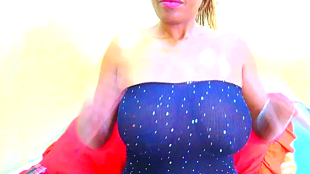 Snapshot of Mollybrookexx chatting on May 14, 2026, 10:34 am Mollybrookexx online show from May 14, 2026, 10:34 am