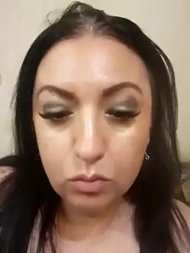 Snapshot of Veronica-Celie chatting on June 30, 2026, 9:04 pm Veronica-Celie online show from June 30, 2026, 9:04 pm
