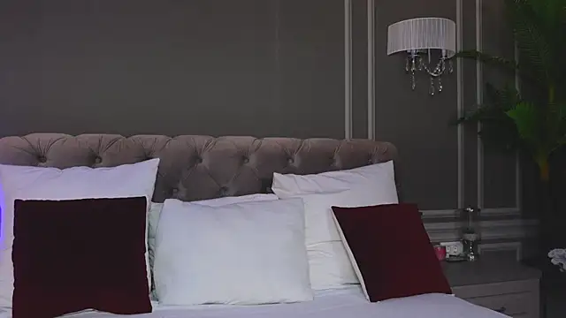 Snapshot of AnnieStylesx chatting on December 5, 2025, 5:28 am AnnieStylesx online show from December 5, 2025, 5:28 am