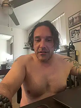 PEGATIVET online show from February 14, 2026, 10:21 pm